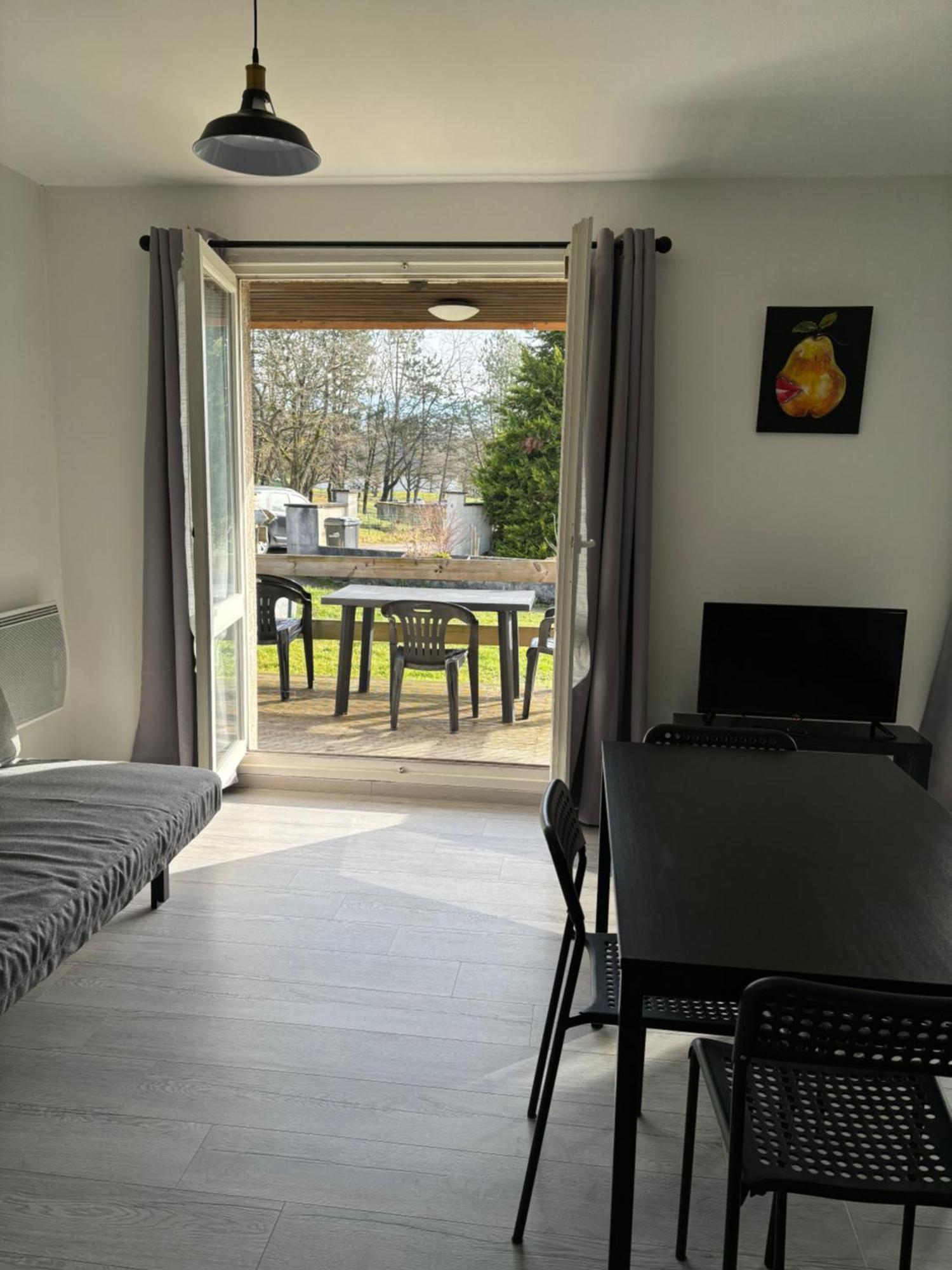 Studio Pivoine Avec Terrasse A Proximite De Metz Kültér fotó