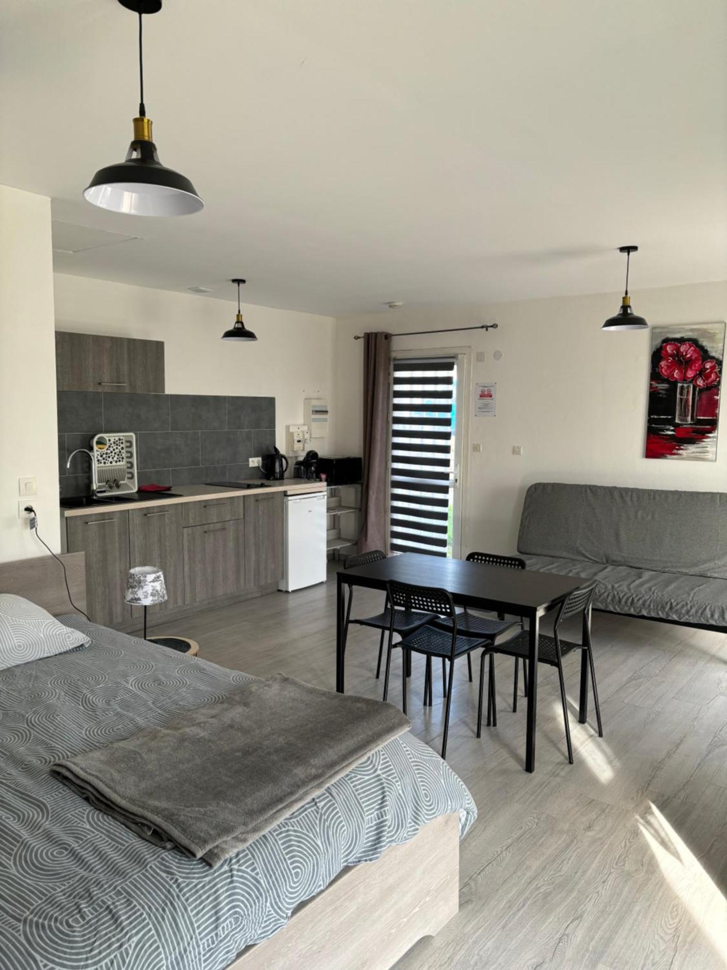 Studio Pivoine Avec Terrasse A Proximite De Metz Kültér fotó